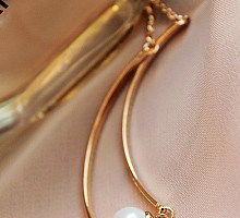 小Z外貿飾品鋪子 集歐美復古、韓國水晶與美發飾品于一體的零售批發王國